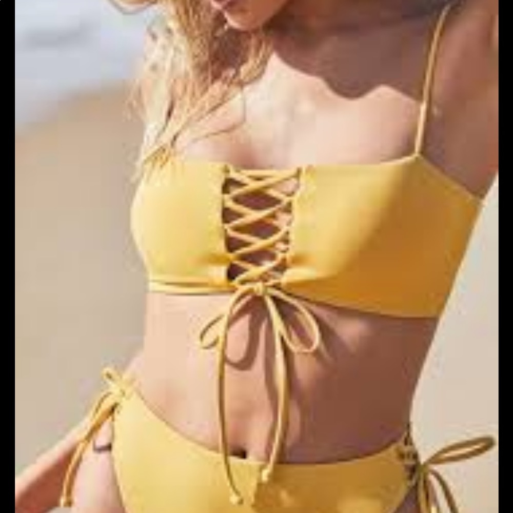 L.A. hearts yellow bikini top